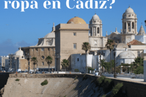 ¿Dónde donar ropa en Cádiz?